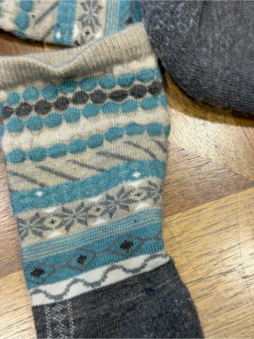 Smartwool Women's Patterned Crew Socks - Teal, Gray & Cream PREOWNED *desc
